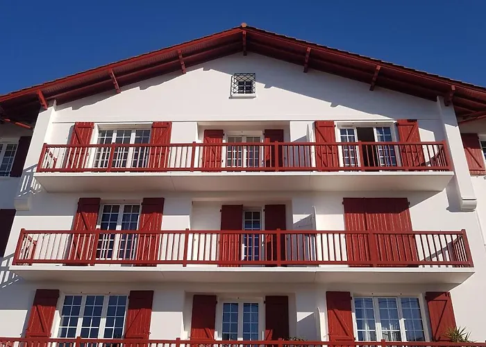 Appartement T3 Lumineux Et Au Calme. Wifi,Netflix Et Parking Gratuit.