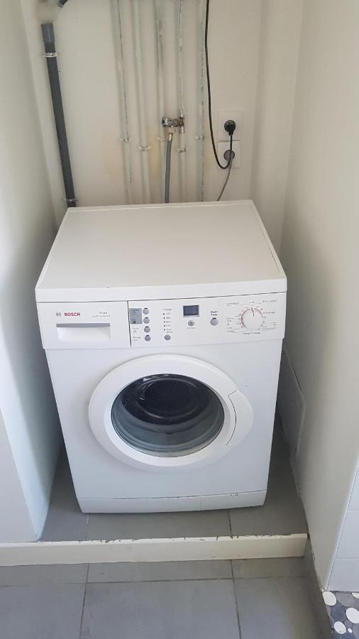 Apartment T3 Lumineux Et Au Calme. Wifi,netflix Et Parking Gratuit. *